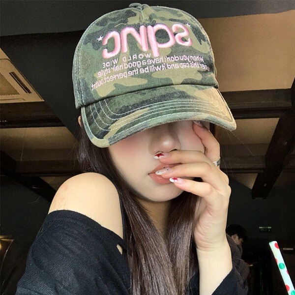Retro camouflage baseball cap