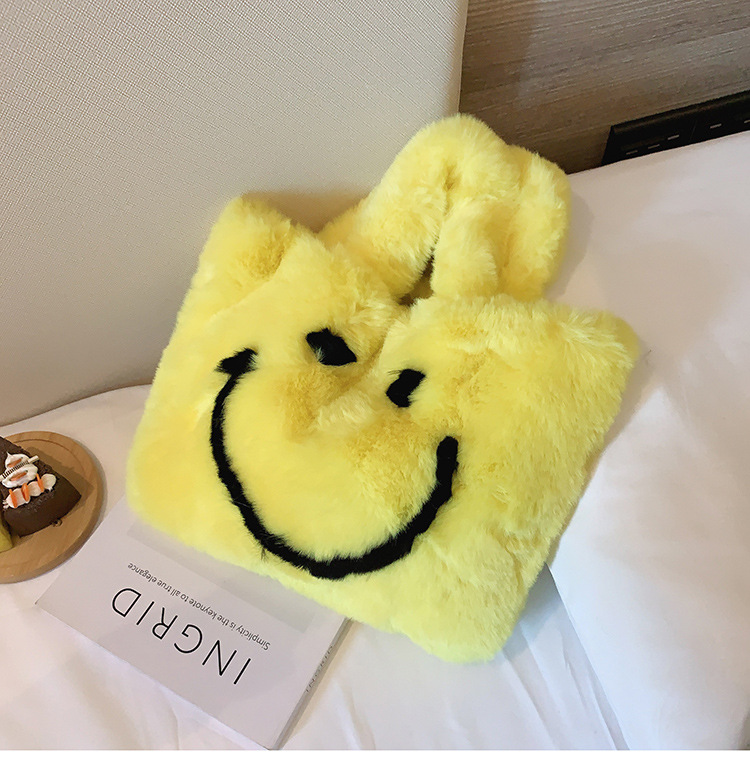 Plüsch Süßes Smiley-gesicht Große Kapazität Kette Frauen Tasche 2021 Neue Plüsch Mode Koreanische Version Ins Herbst Beutel Tasche display picture 18