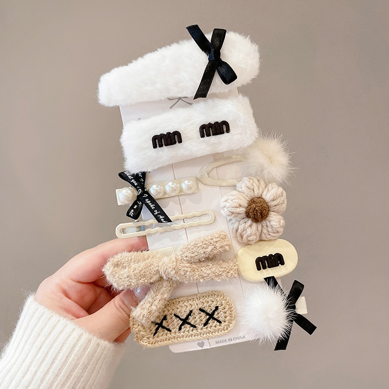 El otoño y el Invierno de felpa horquilla lateral femenina frente flequillos de pelo roto clip tocado Internet celebridad Nueva elegante BB clip accesorios para el cabello