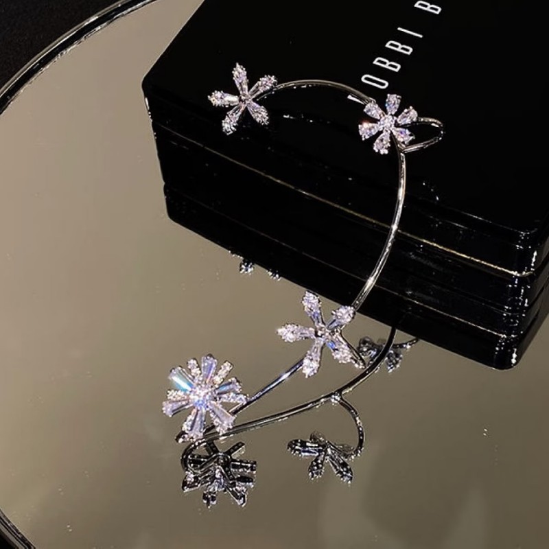 Fashion Flower Copper Plating Flowers Artificial Gemstones Earrings