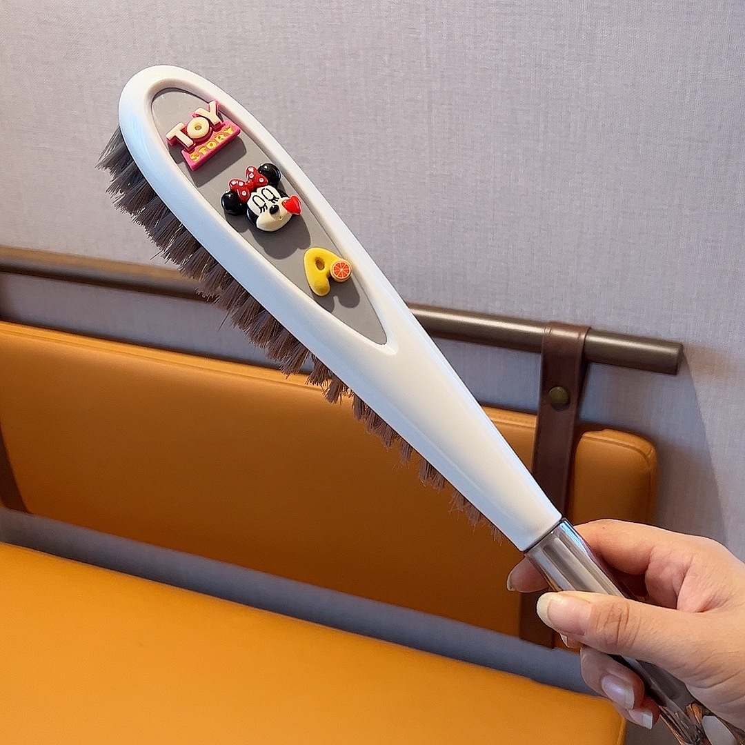 흰색 대형 미니 침대 브러시