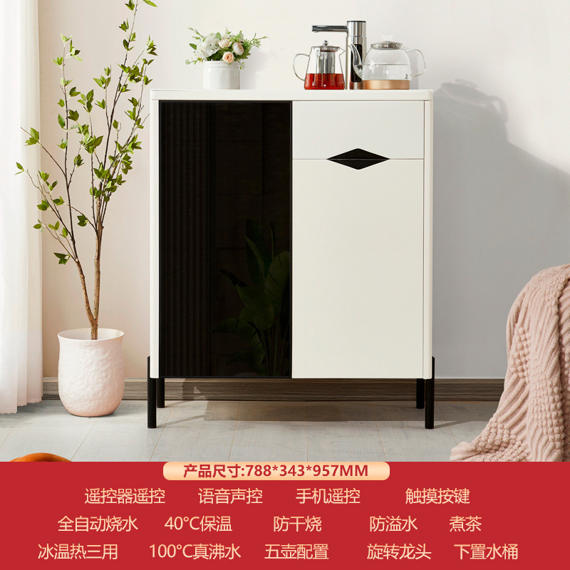 Nuevo tipo de máquina de té de voz inteligente totalmente automática de madera maciza moderna de alta gama sala de estar máquina de beber de agua de comedor gabinete integrado