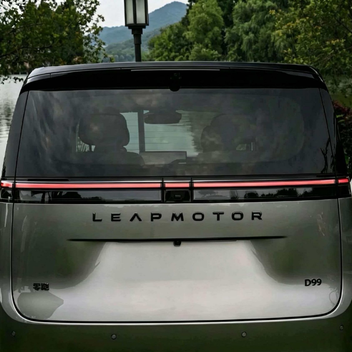 Suitable for Leapmotor D99 front and rear emblems, metal blackened sports modification, non-destructive emblem coverage