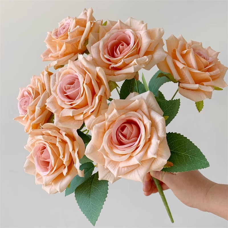 Champagne Bouquet / Relieve