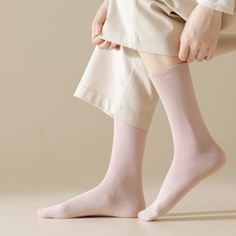 Autumn and Winter New Solid Color Basic Sweat Absorbing Breathable Socks Japanese Style Boneless Soft Cotton Taper Piled Cotton Socks