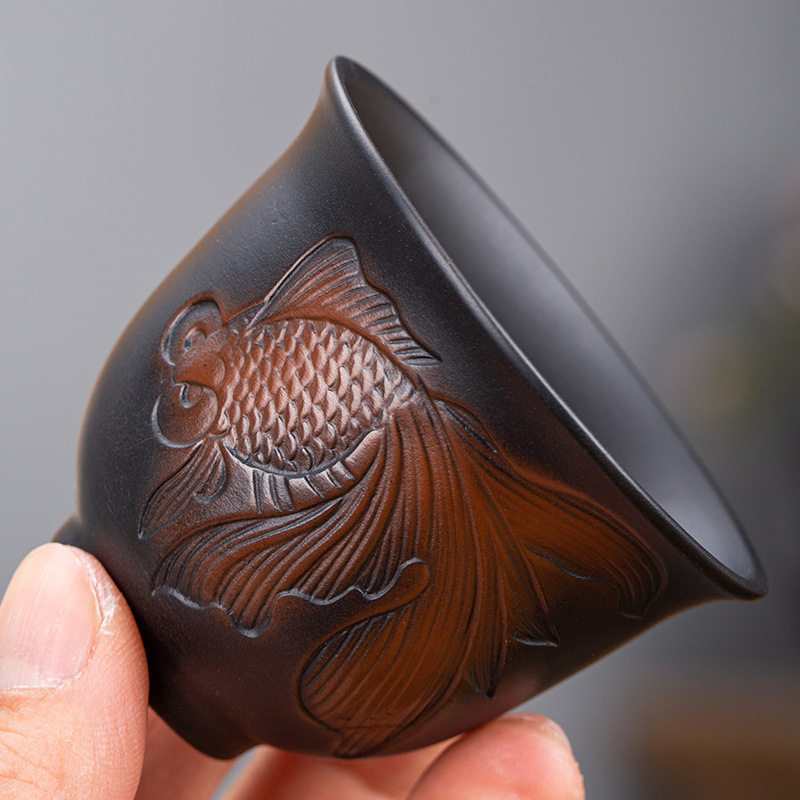 紫砂新款刻花全手工浮雕主人品茗茶杯陶瓷杯大号紫陶坭兴功夫茶具