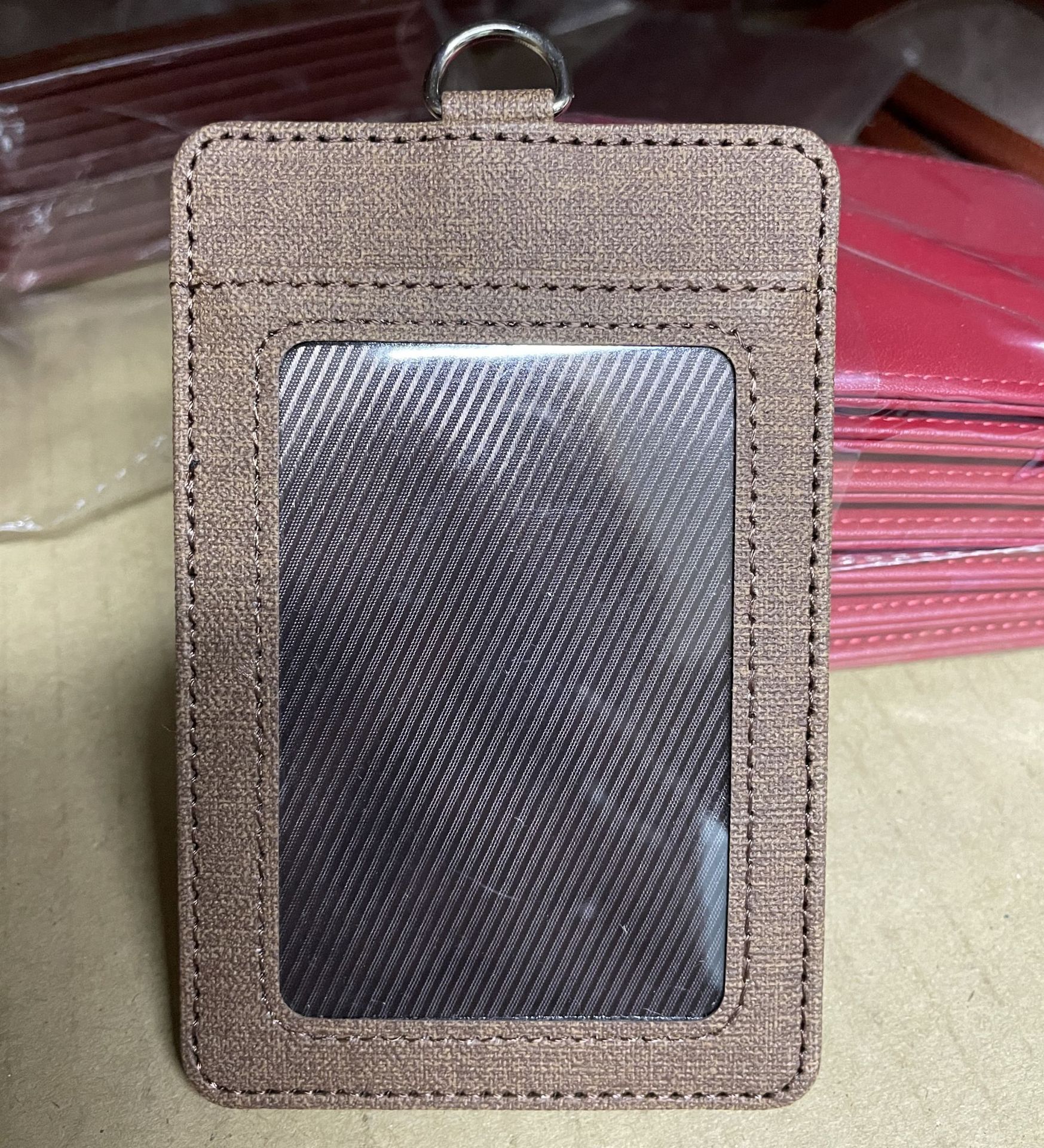 Fábrica al por mayor titular de la tarjeta de Trabajo de La PU imitación de cuero Tarjeta de Identificación estudiante insignia titular de la tarjeta de trabajo