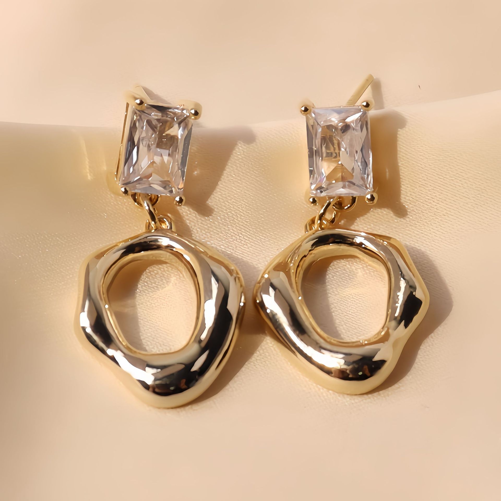 925 Silver Needle Irregular Pendant Zircon Earrings Simple Fashion Light Luxury Earrings Birthday Gift Women High-end Sense