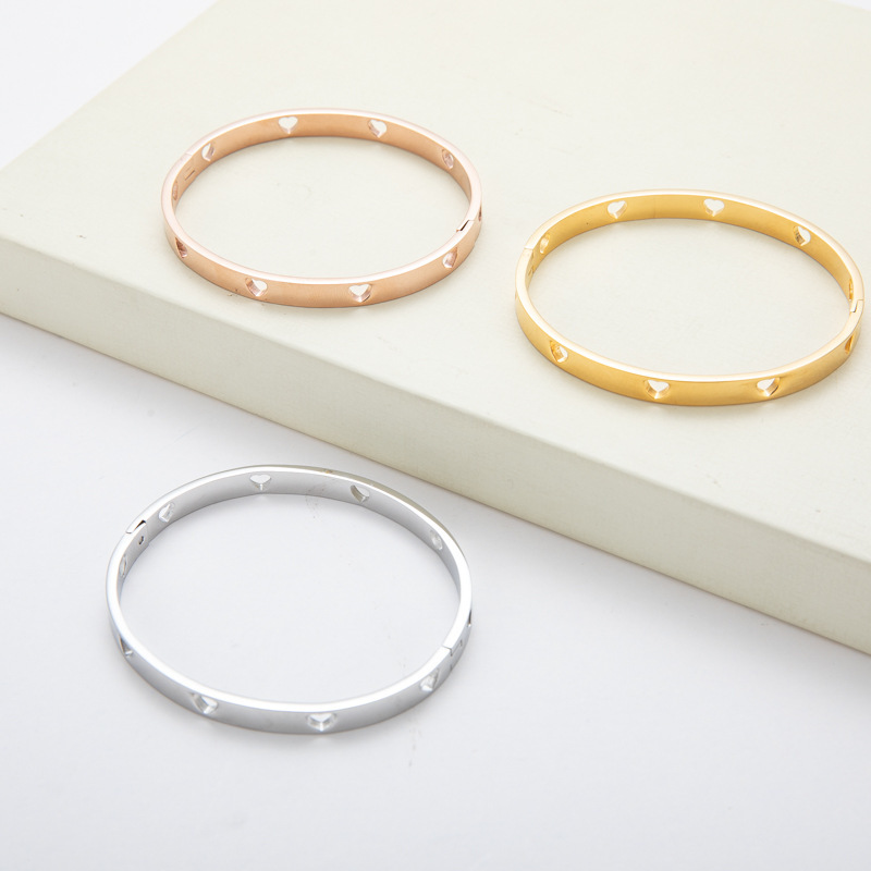 Fashion Heart Shape Stainless Steel Plating Bangle 1 Piece