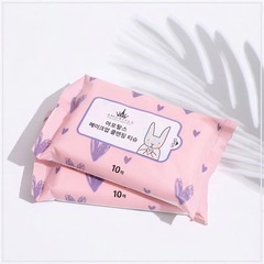 爾木ブドウは化粧を落として濡れます。