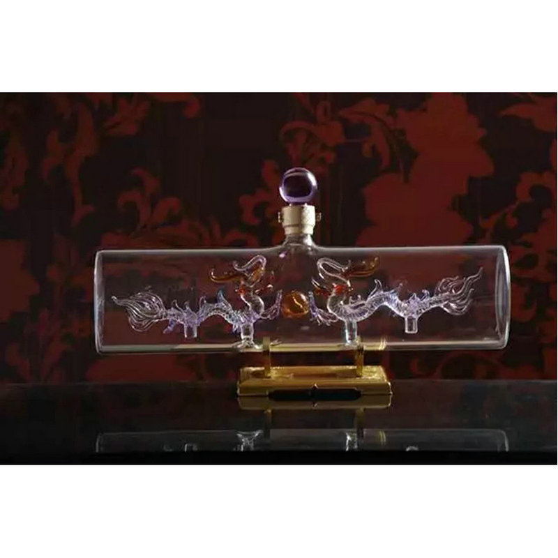 厂家创意装饰玻璃工艺高硼硅酒瓶客厅摆件内置龙形空瓶