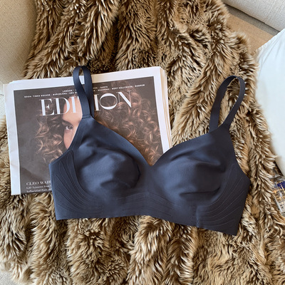 Orejas de conejo ropa interior de mujer inalámbrico micro push-up delgado pecho grande pequeño sujetador de sueño colección de senos anti-flacidez 882