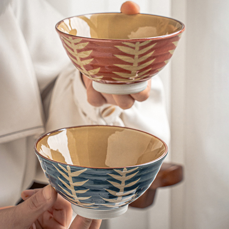 Olvídate de la preocupación de la hierba tazón de cerámica de arroz de pies altos tazón de arroz de estilo japonés tazón de mesa tazón de comida de vacaciones felices en la casa tazón exportación transfronteriza