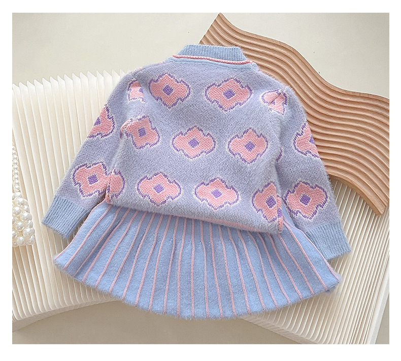 Tröja och veckad kjol set för flickor höst och vinter_voghion.com