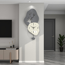 客厅北欧简约挂钟家用创意鹿头钟表木质静音装饰时钟挂墙艺术挂表