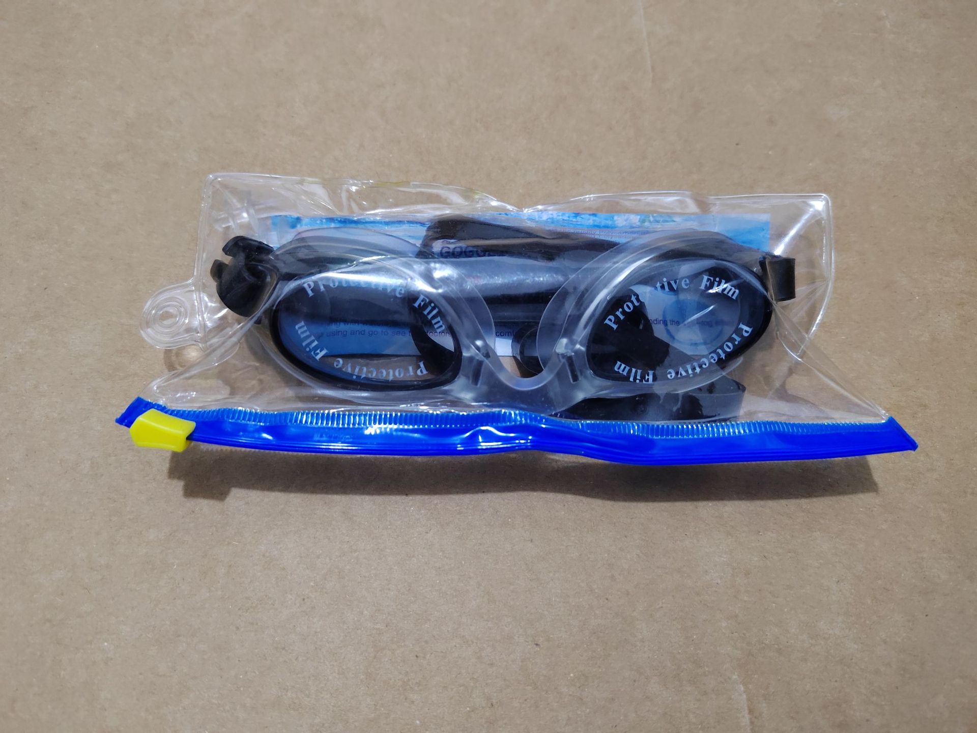 Gafas de Natación Planas Unisex Modelo 1600 de PC, Ajustables e Impermeables image 12