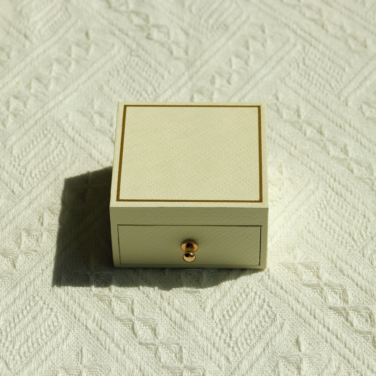 �¿������������ֱ�Ƿ��Ƕ�����ָ�����鱦���κй�������