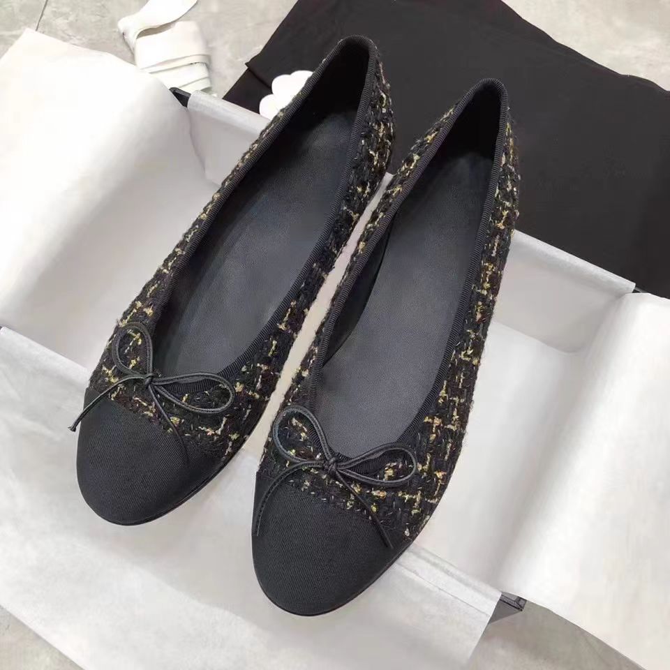 블랙 골드 와이어 (올바른 로고)