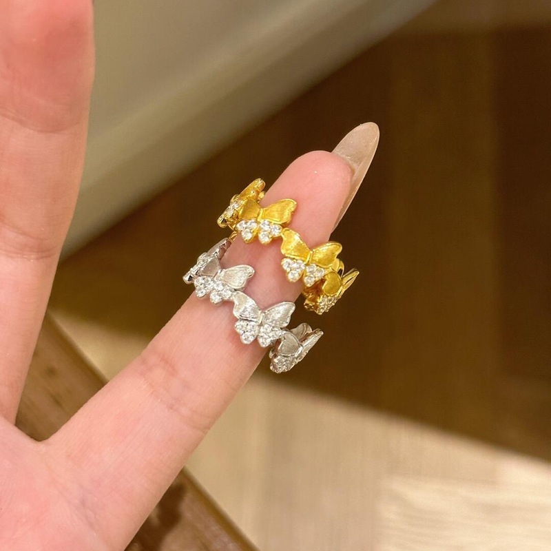 新しい中世スタイルのゴールドブラッシュマイクロセット輝くダイヤモンドスーパーフェアリーバタフライリングニッチデザインライトラグジュアリーハイエンドリング|undefined