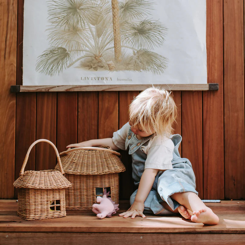 Cesta de almacenamiento de casa pequeña tejida de ratán estilo ins, bolsa de juguete, canasta de flores tejida, accesorios de tiro para niños