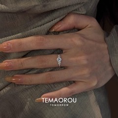 女性用クールフラッシュダイヤモンドシルバーリング、優しい気質、オープンダイヤモンドリング、人差し指リング、軽い高級感、ハイエンドリング、ペアリング