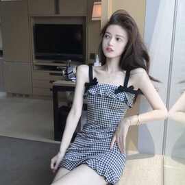 2026连衣裙包臀性感气质女神范衣服收腰显瘦吊带裙夜场女短裙子夏