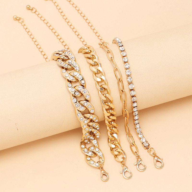 Wholesale Jewelry Multi-layer Thick Chain Copper Bracelet Set Nihaojewelry display picture 3