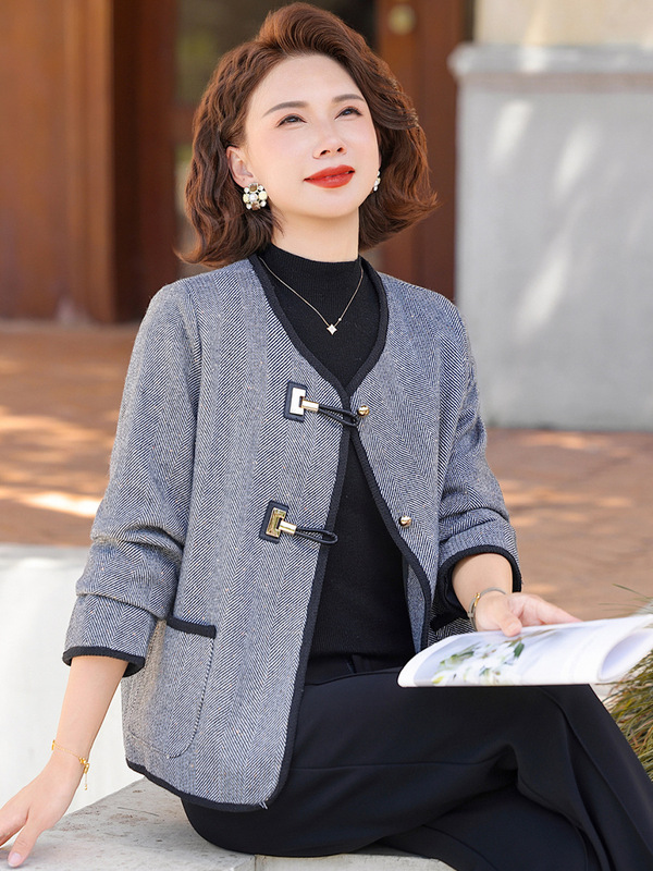 年轻妈妈装上衣秋季新款短款毛呢圆领小香风阔太太中老年女装外套|undefined