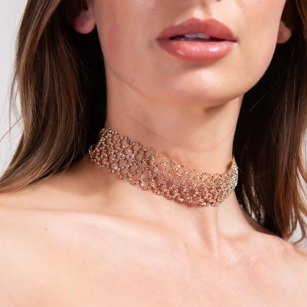 Ventas transfronterizas calientes de diamante hueco collar de cerradura nicho de alto nivel collar de moda de viaje