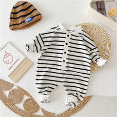 One-piece baby romper for Instagram Korean style, 2021 autumn outfit, popular male baby crawling suit, outerwear sweater