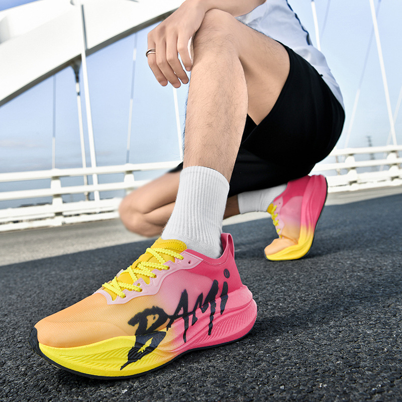 2025 primavera nueva juventud anti-derrapante zapatos de carrera amortiguador y hombre elástico pareja de zapatillas casuales