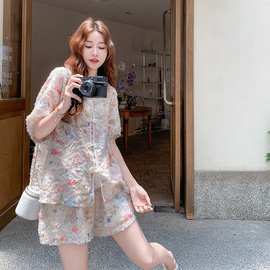 巨好看的夏日套装女2026新款独特漂亮刺绣国风盘扣衬衫短裤两件套