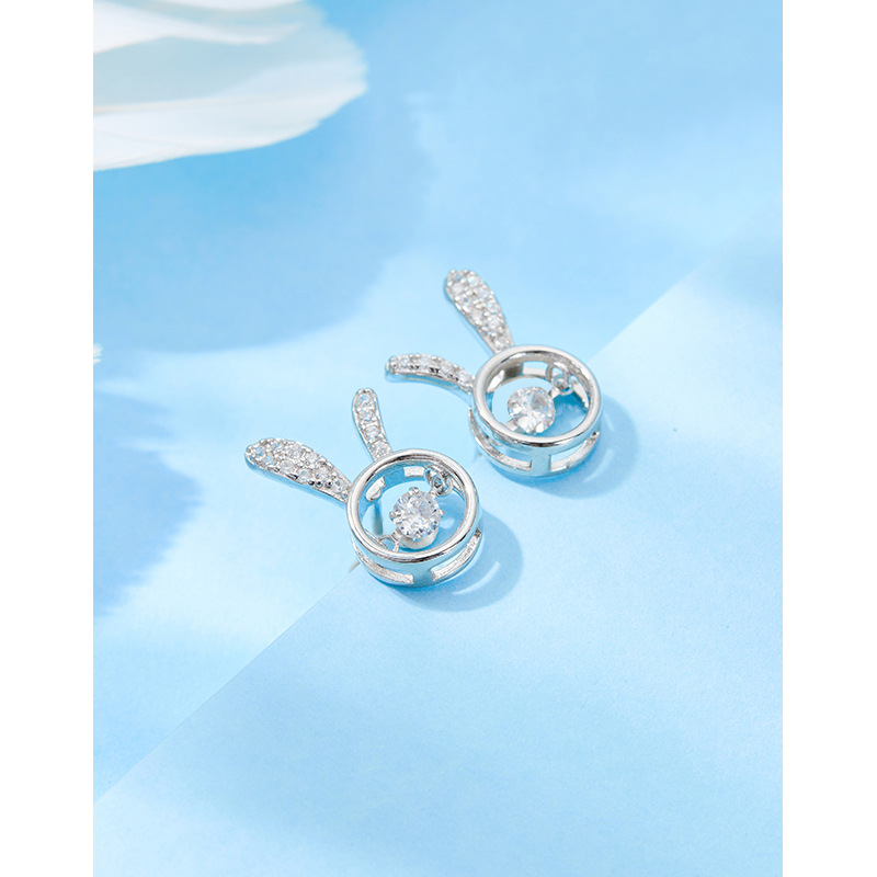 Pendientes de conejo de plata esterlina S925 diseño de nicho femenino sentido pequeño animal pequeño agujero de oreja incrustado de diamantes pendientes inteligentes pendientes