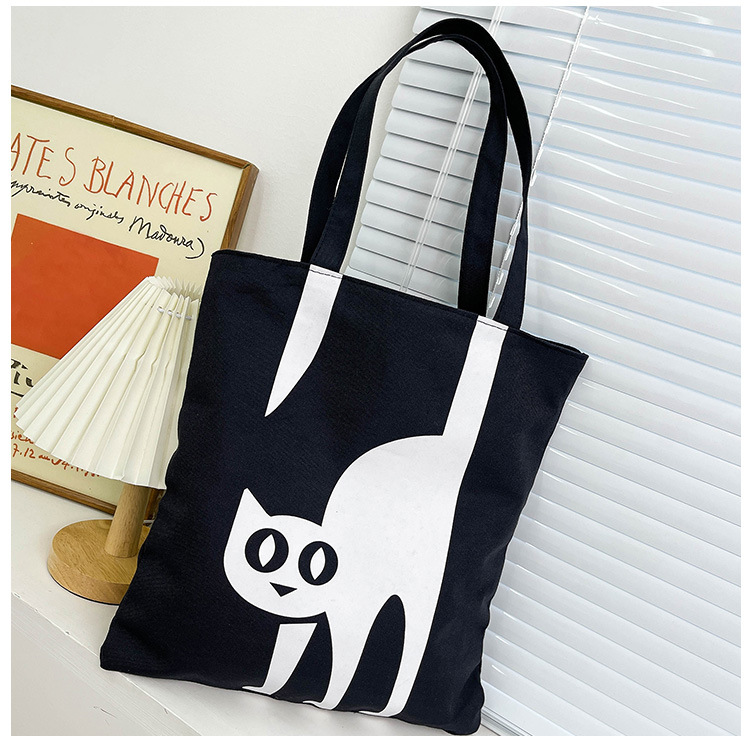 Women's Large Canvas Cartoon Classic Style Zipper Canvas Bag display picture 10