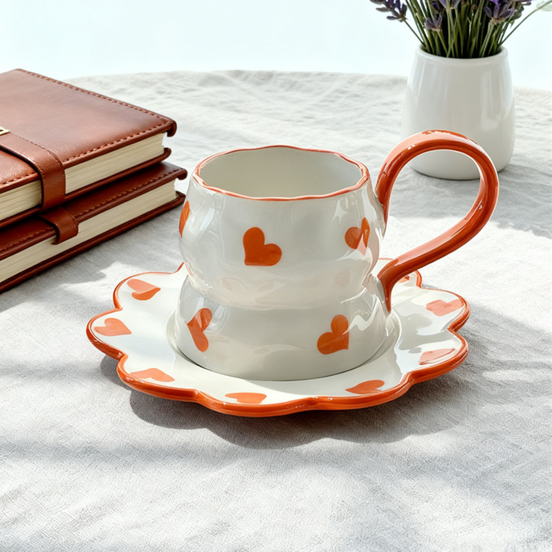 Transfronterizos mano mano pintada golondrina taza de cerámica retró nicho taza de café de desayuno conjunto de plato de taza de té