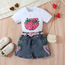 春夏款女童套装短袖草莓印花T恤开袋绣花牛仔短裤配腰带两件套