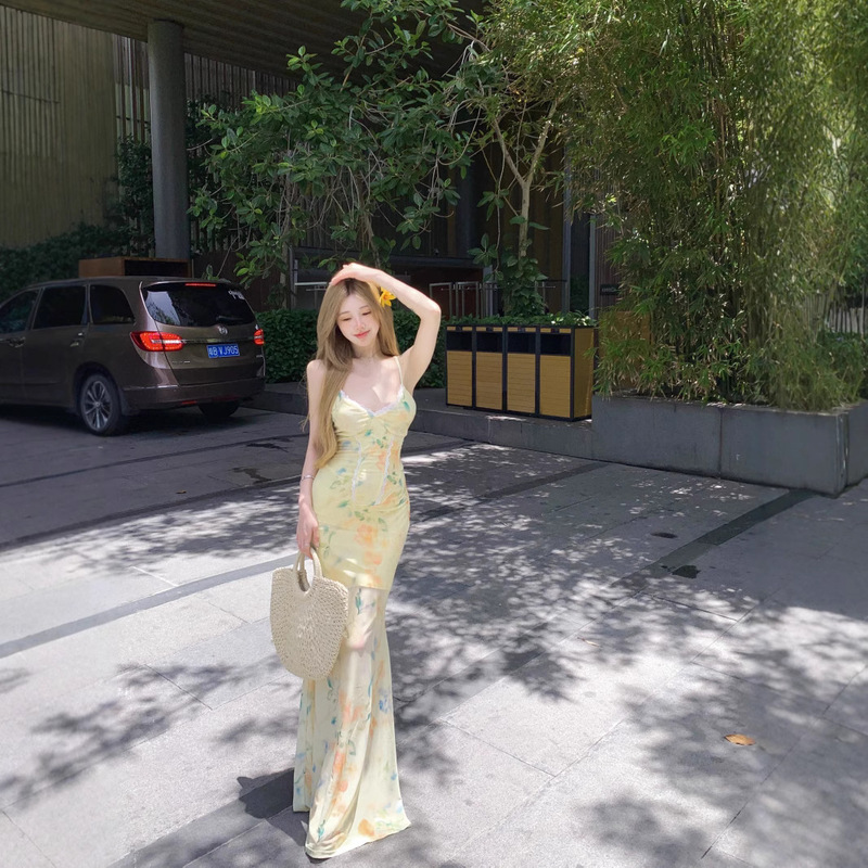 Vacation Style Strappy Backless Suspender Dress for Women Summer Floral Skirt Hot Girl Waist Fish Tail Skirt Hip-Covering Long Skirt