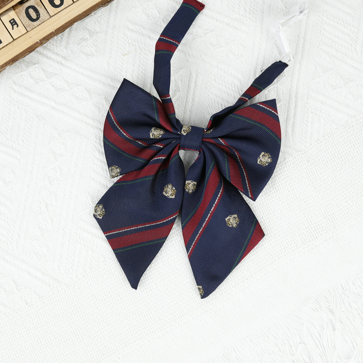 皇冠藏青尖角.JPG