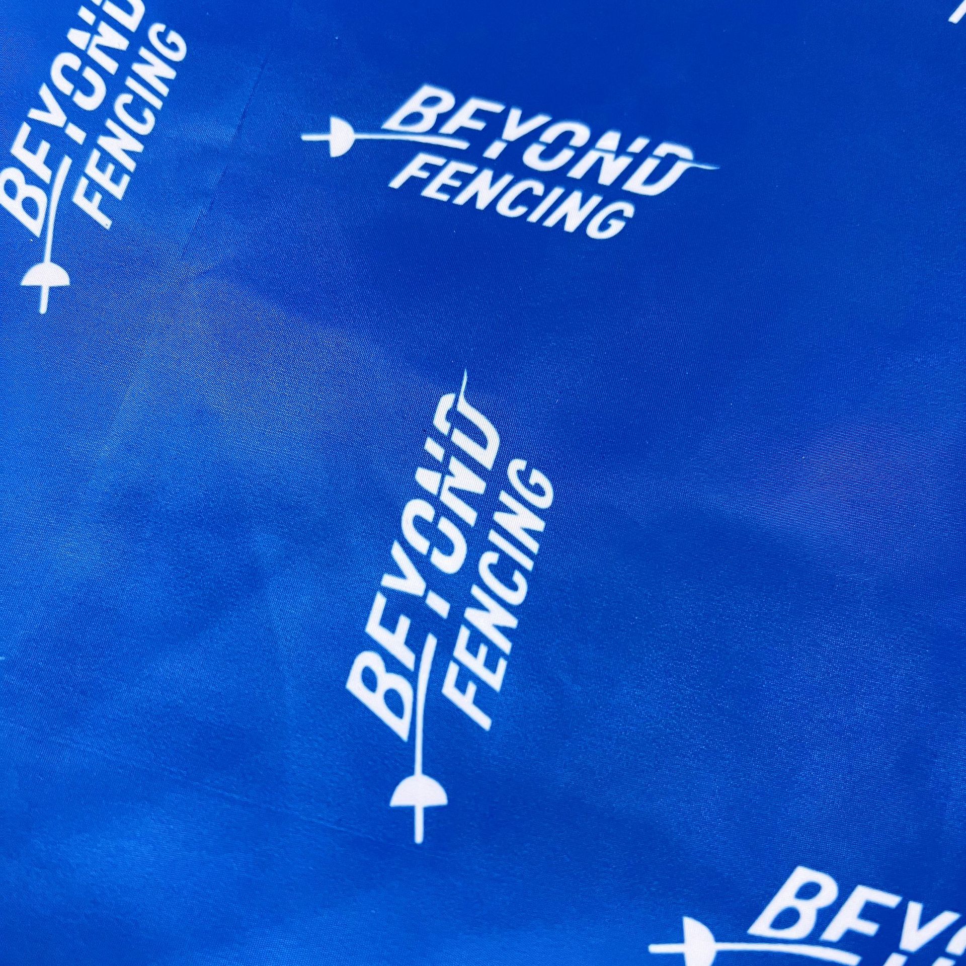 75D纬捻纺记忆印花 厂家批发供应全涤75D纬捻纺记忆时尚服装面料