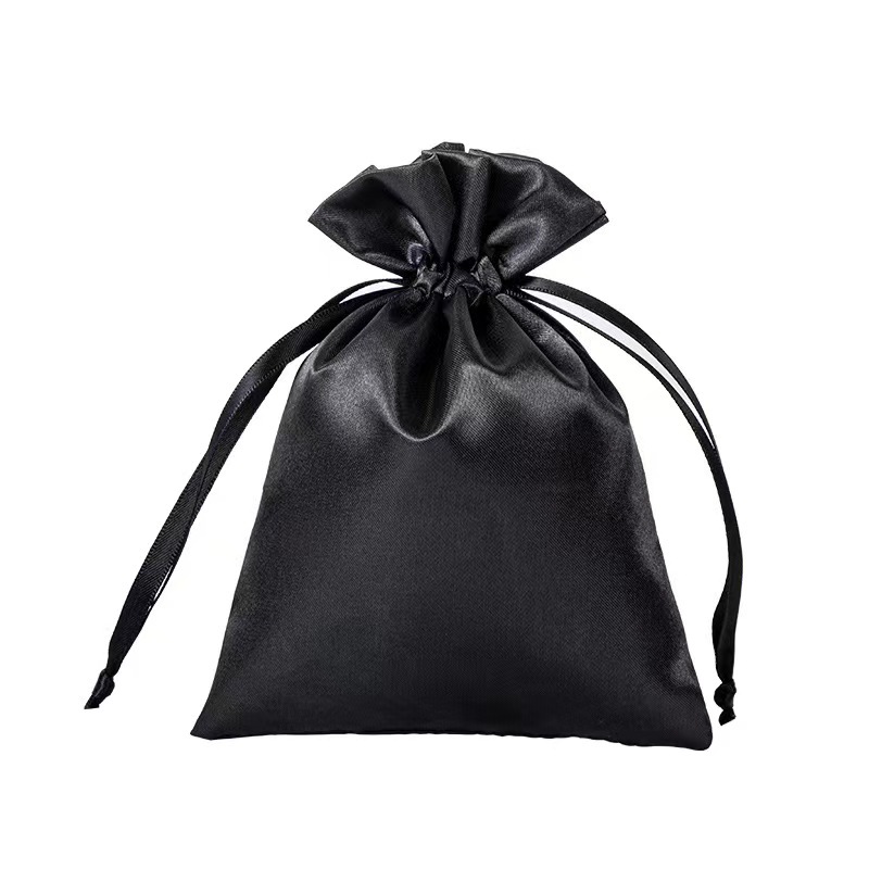 블랙; 7*9cm; 새틴 천