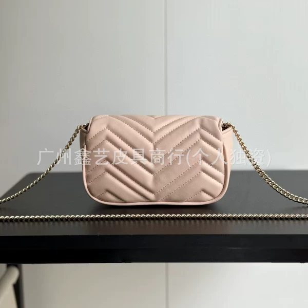 Peach pink