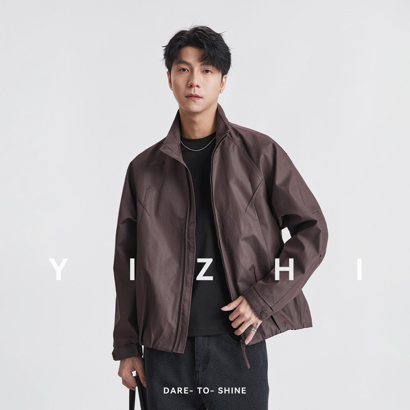 Also, the 2026 new functional jacket for men is a retro minimalist stand-up collar short jacket with a wax-like matte finish Also, the 2026 new functional jacket for men is a retro minimalist stand-up collar short jacket with a wax-like matte finish