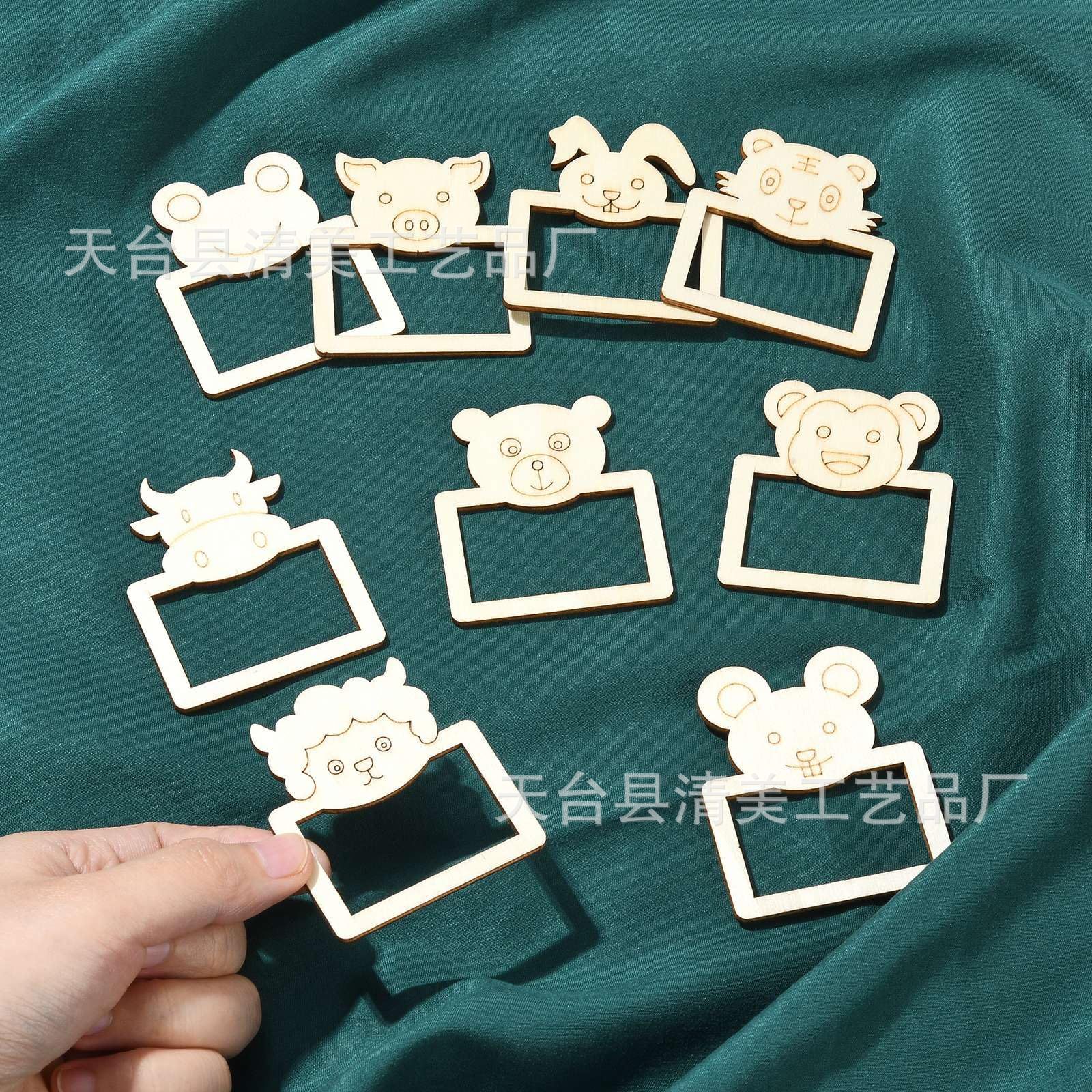 Modelado de animales de madera sin terminar Pintura Artesanía Marco de fotos de animales de madera Marco de fotos de madera en blanco para oficina