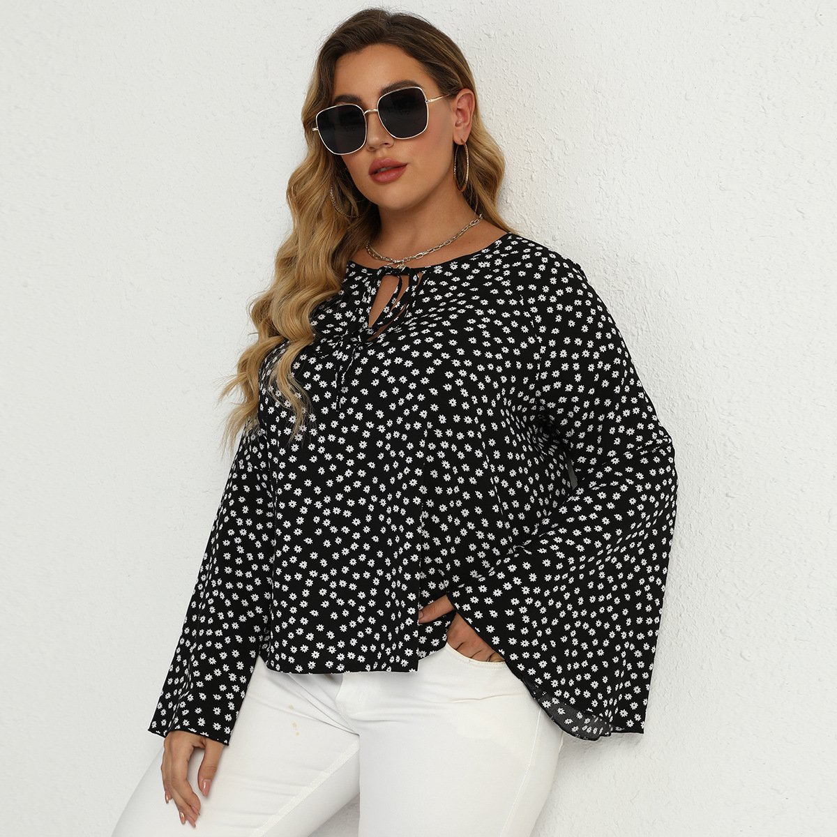 HY36061712# Europe and America Large fashion Daisy Long sleeve jacket 2021 Autumn new pattern T-shirt wholesale