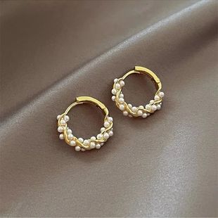 2023 Korean New Simple Temperament Circle Pearl Earrings Fas
