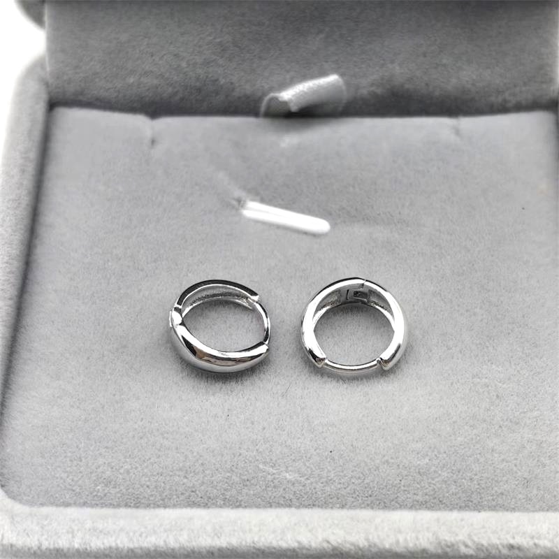 4g Weight 925 Sterling Silver Ear Needle Material Hoop Earrings Classification 1 Pair Quantity Holiday, Daily Occasion 925 Sterling Silver Material Geometric, Solid Color Pattern Women's Gender Simple Style Style 1 Pair 925 Sterling Silver Geometric Solid Color Hoop Earrings 2