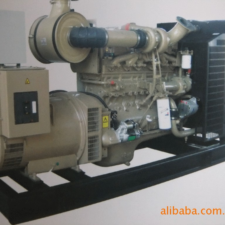 康明斯750KW柴油发电机组！低噪音康明斯发电机组