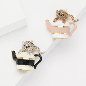 Korean Style Cute Creative Enamel Rhinestone Cup Bear Brooch Fashion All-match Men's and Women's Clothing Corsage Jewelry Pin