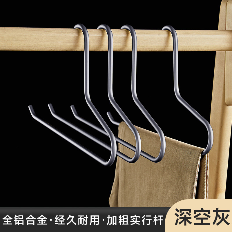 El armario de la percha de pantalones en forma de ganso contiene la percha de pantalones de aleación de aluminio.