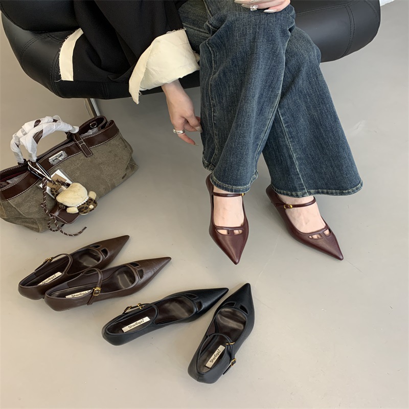 Black Mary Jane shoes stiletto heels pointed-toe